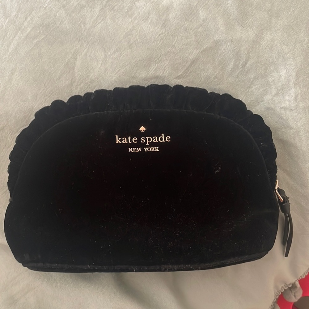 KATE SPADE Velvet Pouch